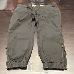 Converse Women's Dark Gray Capris with Zipper Detail